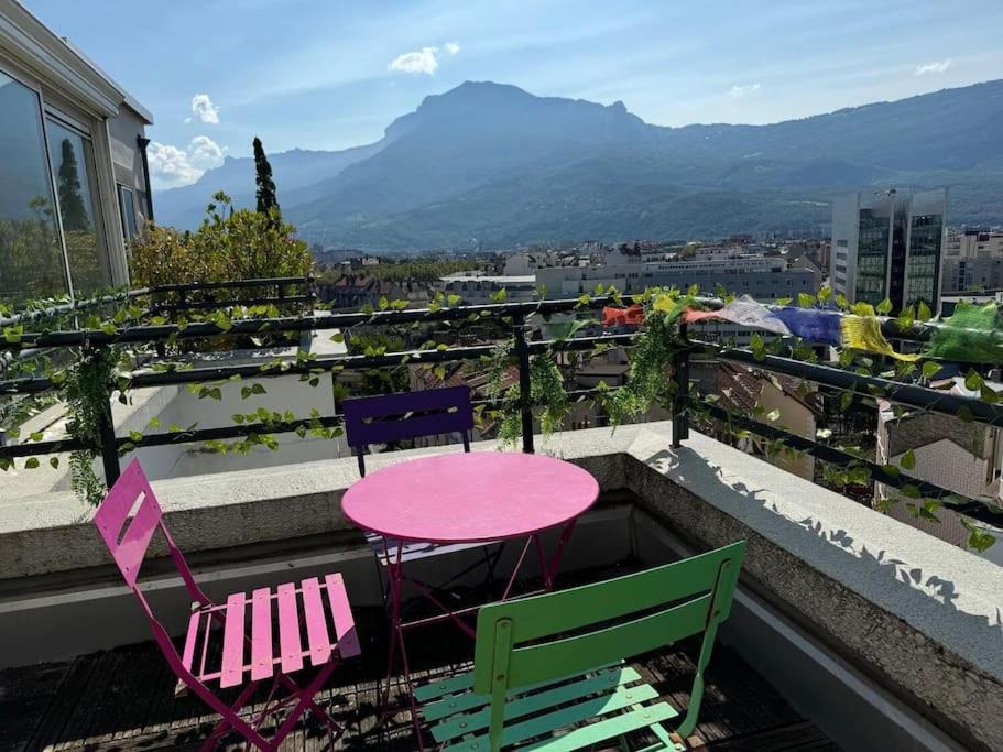 Le Rooftop Calme Et Terrasse A 1 Minute De La Gare Grenoble Bagian luar foto